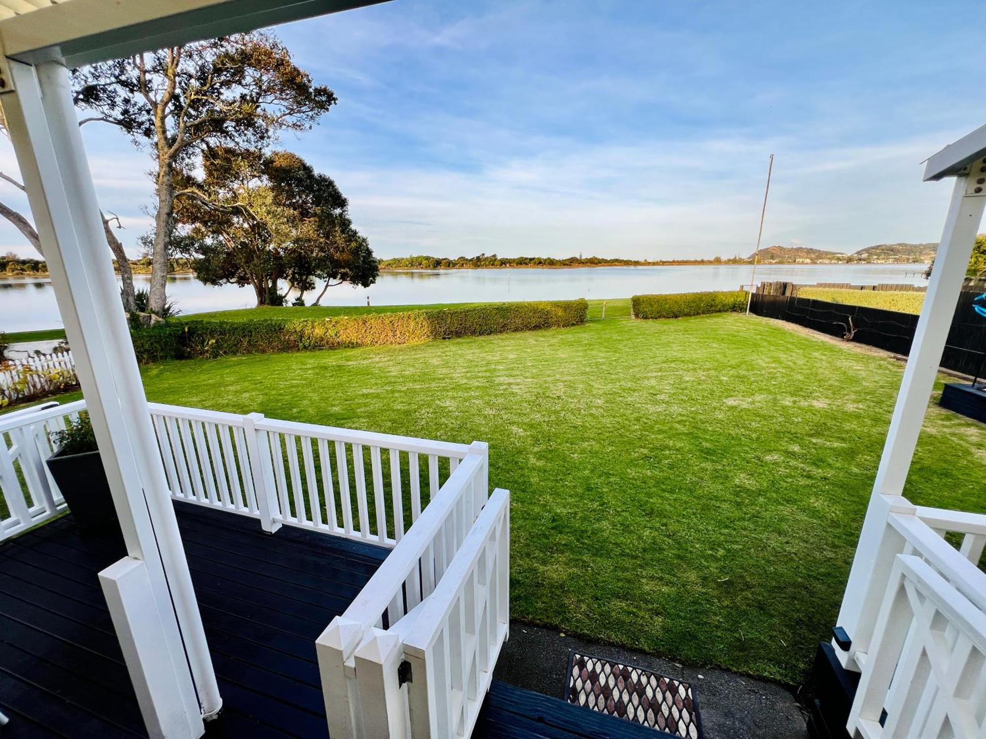 Monarch Cottage On The Estuary Athenree المظهر الخارجي الصورة